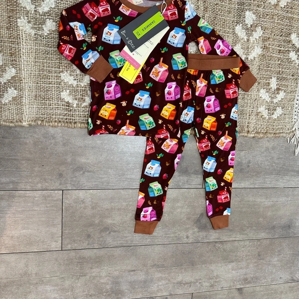 New Boutique Bamboo Milk Theme Long Sleeve Pajamas Set 12-18 Months Boy Girl